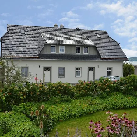 Ruegen With Sauna And Garden Appartement Alt Reddevitz
